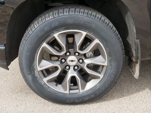 Used 2020 Chevrolet Silverado 1500 RST AWD/4WD image 15