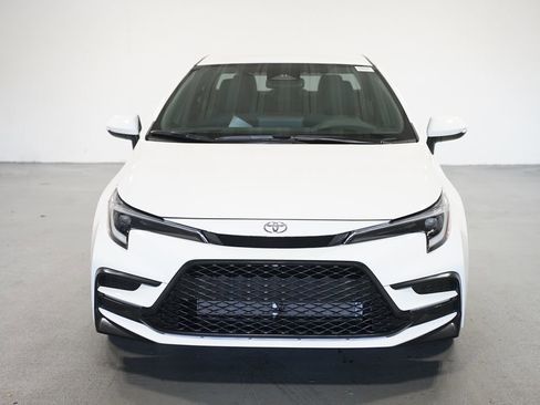 New 2026 Toyota Corolla SE image 2