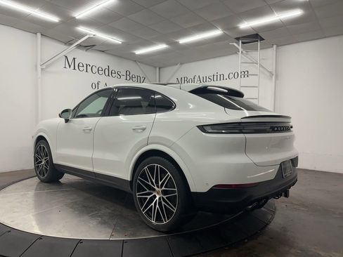 Used 2024 Porsche Cayenne Coupe image 5