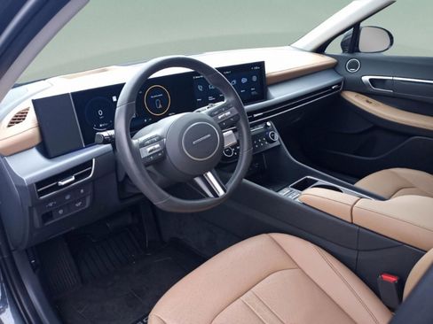 Used 2025 Hyundai Sonata Limited image 21