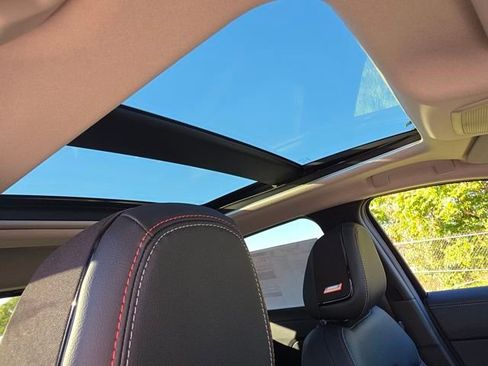 New 2026 Nissan Kicks SR w/ SR Premium Package FWD image 4