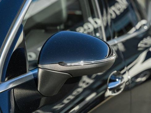 New 2026 Mercedes-Benz GLC 300 4MATIC image 16
