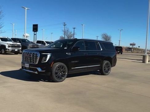 New 2026 GMC Yukon XL Denali w/ Sun & Power Step Package image 4