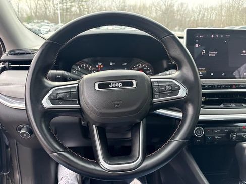 Used 2022 Jeep Compass Limited w/ Sun and Sound Group image 27