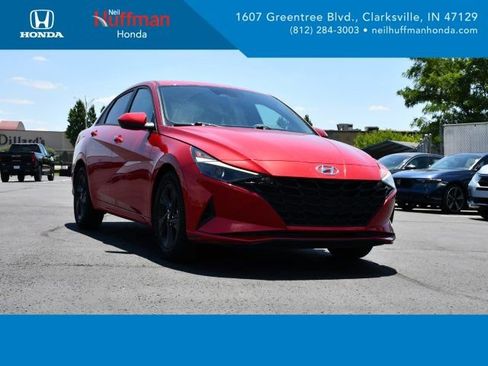 Used 2021 Hyundai Elantra SEL w/ Cargo Package FWD image 1