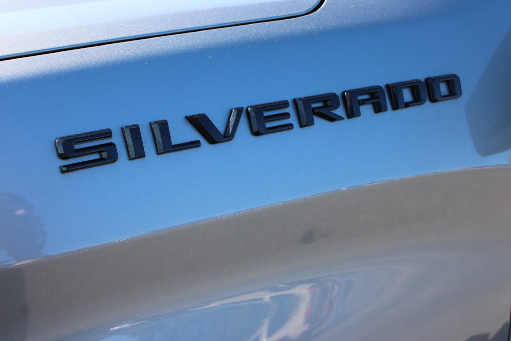 Used 2024 Chevrolet Silverado 1500 Custom w/ Rally Edition RWD image 17