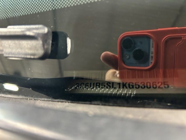 Used 2019 RAM 2500 Limited AWD/4WD image 36