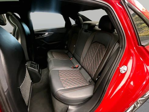 Used 2024 Audi S4 Premium Plus w/ Premium Plus Package AWD/4WD image 20