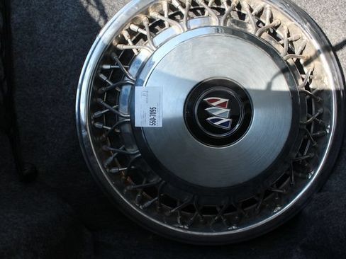 Used 1996 Buick Roadmaster Limited RWD image 31