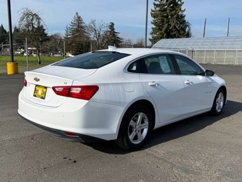 Used 2024 Chevrolet Malibu LT image 4