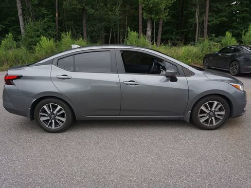 Used 2020 Nissan Versa SV FWD image 20