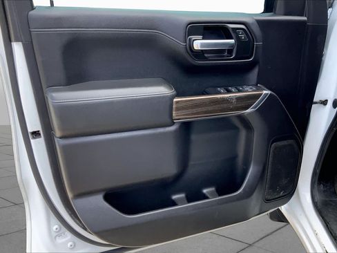 Used 2020 Chevrolet Silverado 1500 LT w/ Texas Edition AWD/4WD image 22
