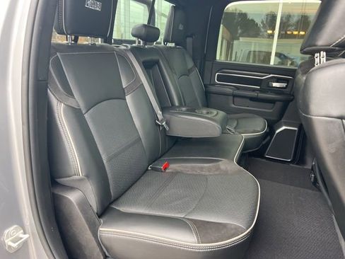 Used 2024 RAM 2500 Laramie w/ Night Edition image 39