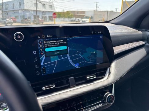 Used 2025 Chevrolet Equinox LT FWD image 18