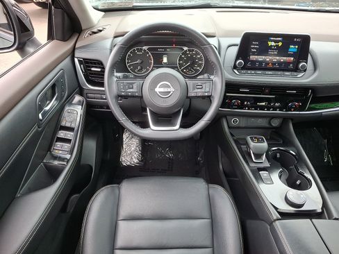Used 2023 Nissan Rogue SL AWD/4WD image 11