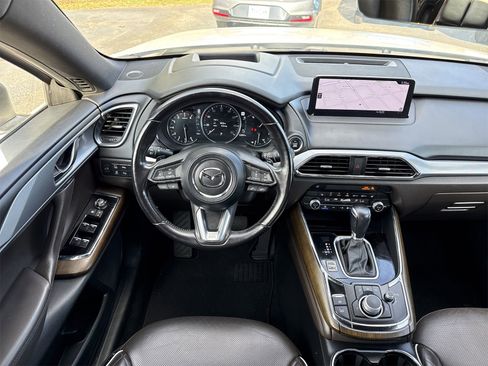 Used 2023 MAZDA CX-9 Signature image 17