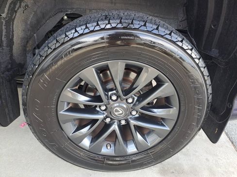 Used 2021 Lexus GX 460 Premium w/ Premium Package AWD/4WD image 25