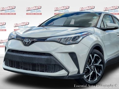 Used 2021 Toyota C-HR XLE image 2