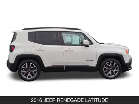 Used 2016 Jeep Renegade Latitude FWD image 6