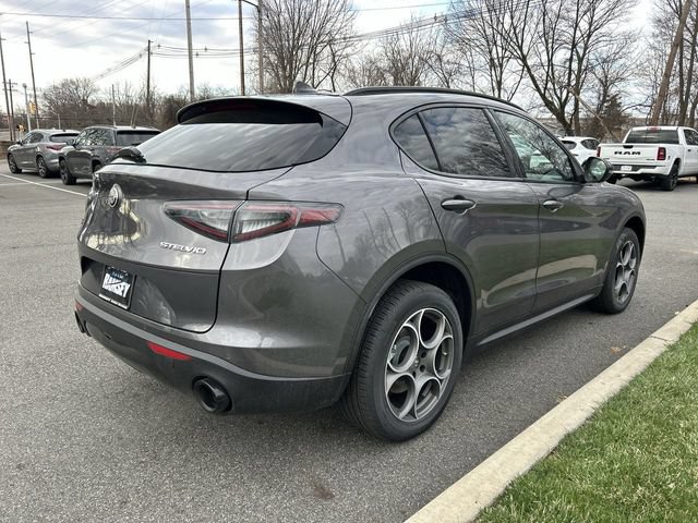 New 2026 Alfa Romeo Stelvio Sprint AWD/4WD image 8