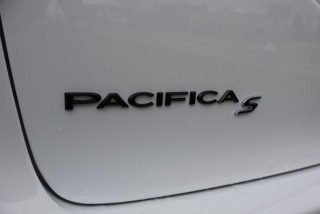 New 2026 Chrysler Pacifica Select AWD/4WD image 33