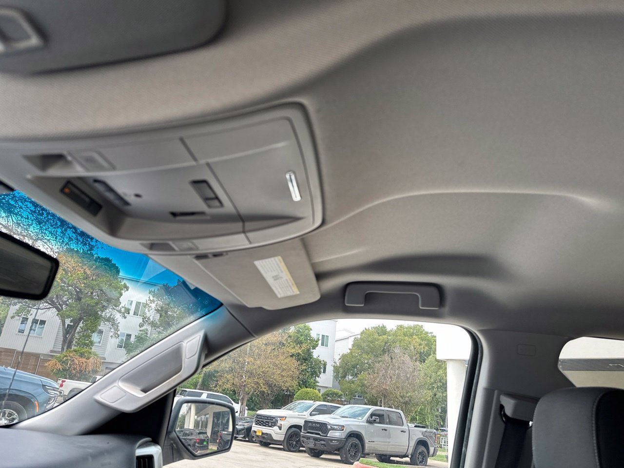 Used 2018 Chevrolet Silverado 1500 LT w/ Texas Edition AWD/4WD image 23