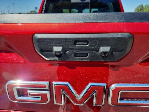 New 2026 GMC Sierra 1500 AT4X AWD/4WD image 9