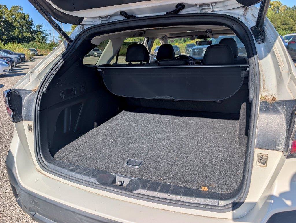 Used 2020 Subaru Outback Onyx Edition XT AWD/4WD image 25