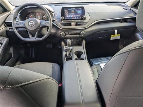 Certified 2025 Nissan Altima 2.5 S image 14