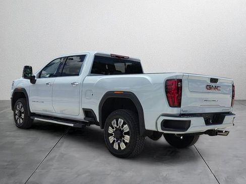 Used 2026 GMC Sierra 2500 Denali w/ Technology Package AWD/4WD image 3