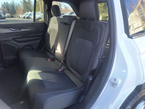 New 2026 Jeep Grand Cherokee Laredo X image 22