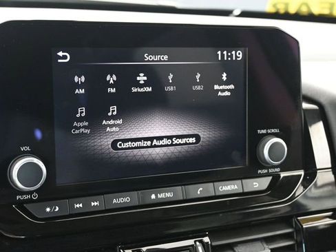 Used 2025 Nissan Pathfinder SV image 28