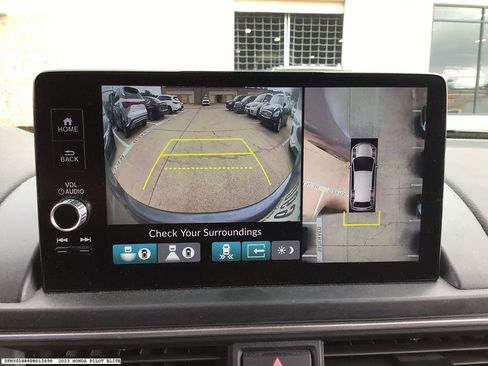 Used 2023 Honda Pilot Elite image 9