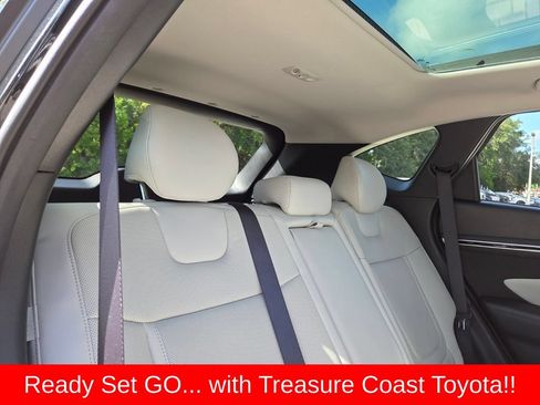Used 2024 Hyundai Tucson Limited AWD/4WD image 19