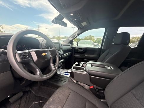 Used 2022 Chevrolet Silverado 1500 Custom AWD/4WD image 10
