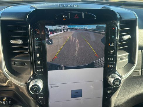 Used 2024 RAM 2500 Big Horn w/ Night Edition image 19