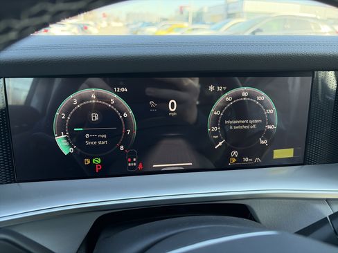 New 2026 Volkswagen Tiguan SE image 23