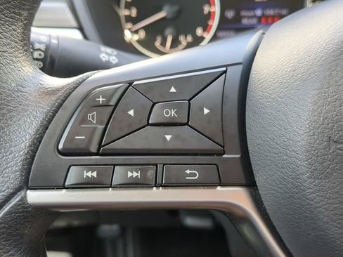 Certified 2023 Nissan Altima 2.5 SV FWD image 18