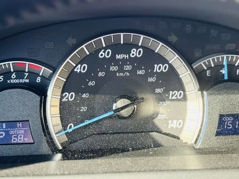 Used 2014 Toyota Camry SE image 24