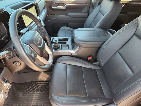 Used 2023 GMC Sierra 1500 SLT w/ SLT Premium Package image 13