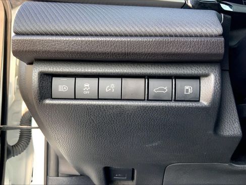 Certified 2025 Toyota Camry SE w/ Convenience Package FWD image 33