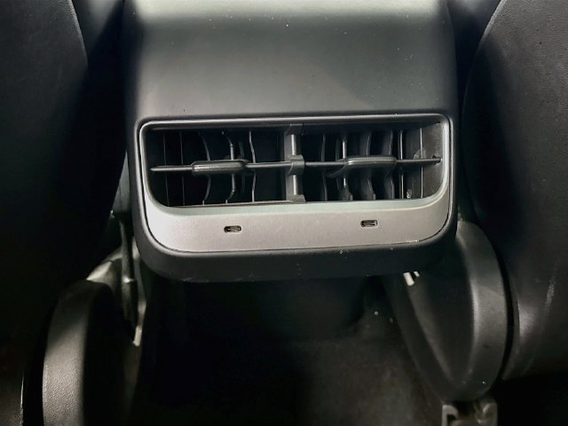 Used 2020 Tesla Model Y Performance AWD/4WD image 24