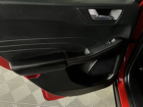 Used 2025 Ford Escape ST-Line image 26