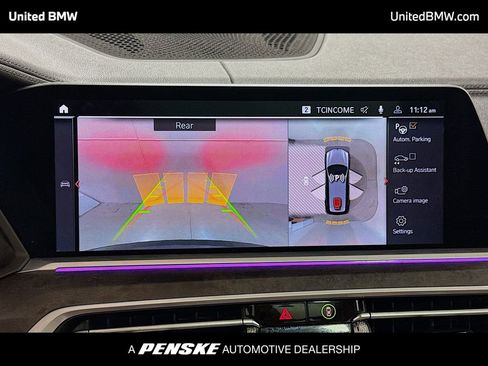 Used 2022 BMW X7 xDrive40i w/ Premium Package image 9