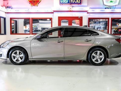 Used 2022 Chevrolet Malibu LS w/ LPO, Floor Liner Package image 11