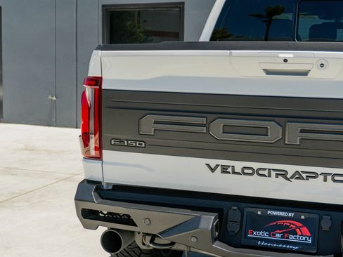 Used 2025 Ford F150 Raptor AWD/4WD image 53