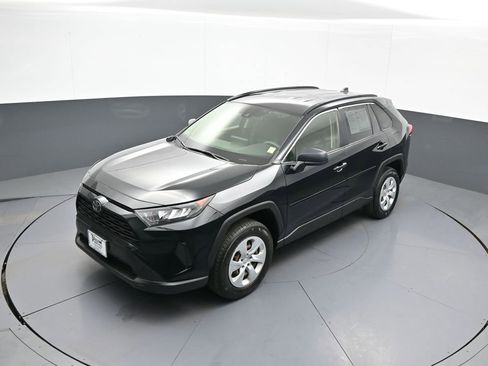 Used 2019 Toyota RAV4 LE w/ All Weather Liner Package AWD/4WD image 33