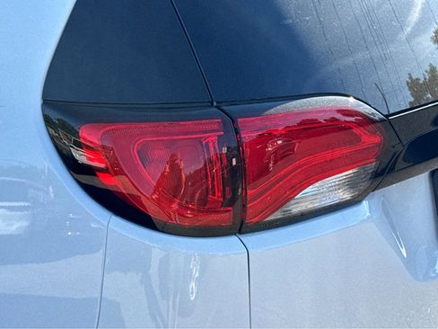 New 2026 Chrysler Voyager LX image 6