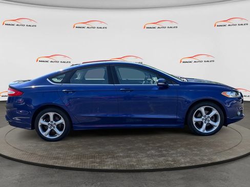 Used 2016 Ford Fusion SE AWD/4WD image 6