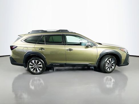 Used 2023 Subaru Outback Touring image 8